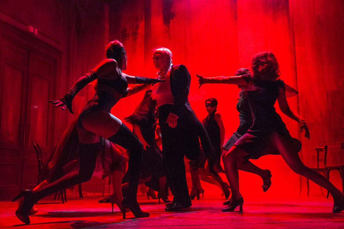 MottingerM's tweet photo. Kritik – Theater in der Josefstadt: Michael Königs Anatol. Alter Orpheus in kalter Unterwelt https://t.co/CRxzBFuCsn https://t.co/F2VQs57Bt8