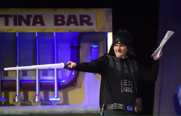 shayrapetterson's tweet image. Ahahahaahah look at This  picture and you will understand why we love this man #DavidTennant #DaveVader