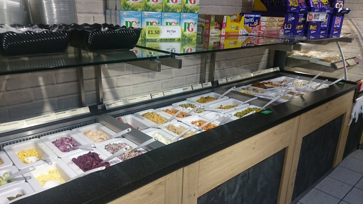 ml037a's tweet photo. Great salad bar at oxford street https://t.co/M8kVITBfoj