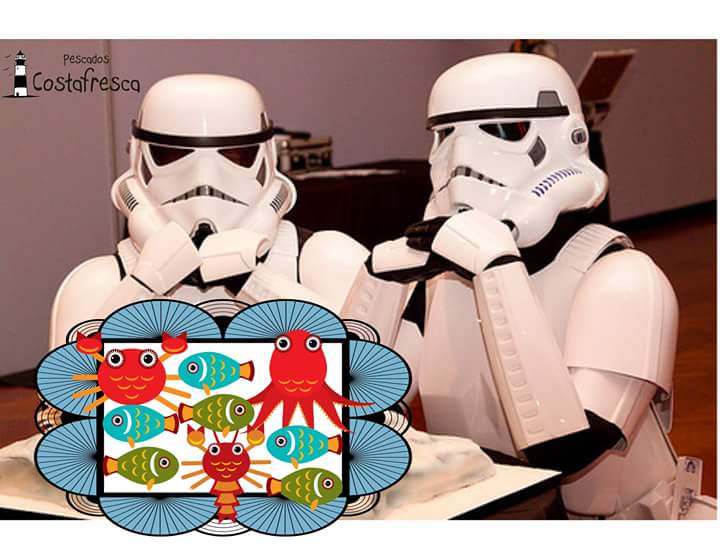 costafrescafish's tweet photo. Eres del lado oscuro o luminoso?💭 Pescadilla o Dorada?😜Que la fuerza te acompañe..#StarWars https://t.co/R2zjpUTv0M