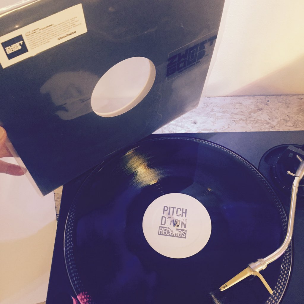 zwartgoudwinkel's tweet image. LC12 - Isabella on #pitchdown backed by a hazy rework by #leonid