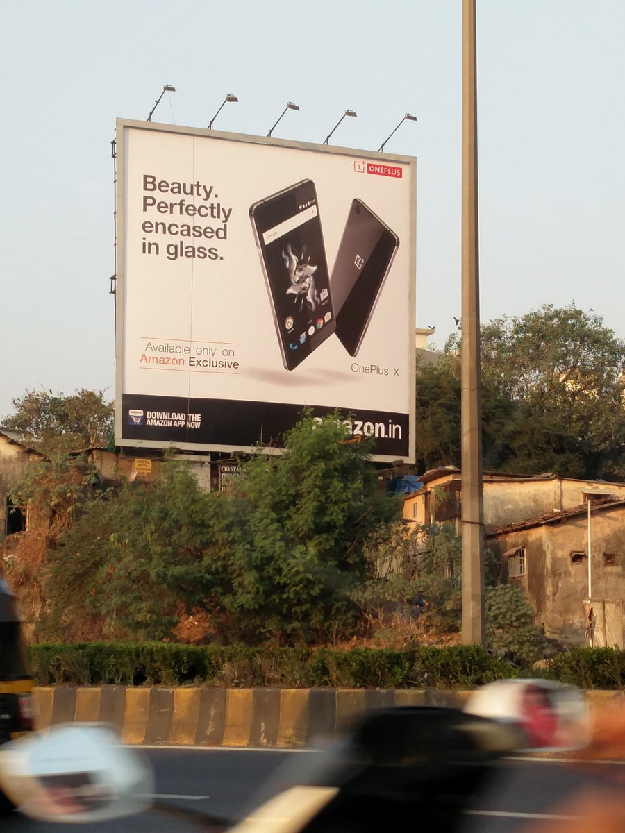 pratty_prat's tweet photo. @OnePlus_IN saw two! Juhu and on the highway! What 'iconic' locations :D #OnePlusInMyCity https://t.co/TuAtJENE6T