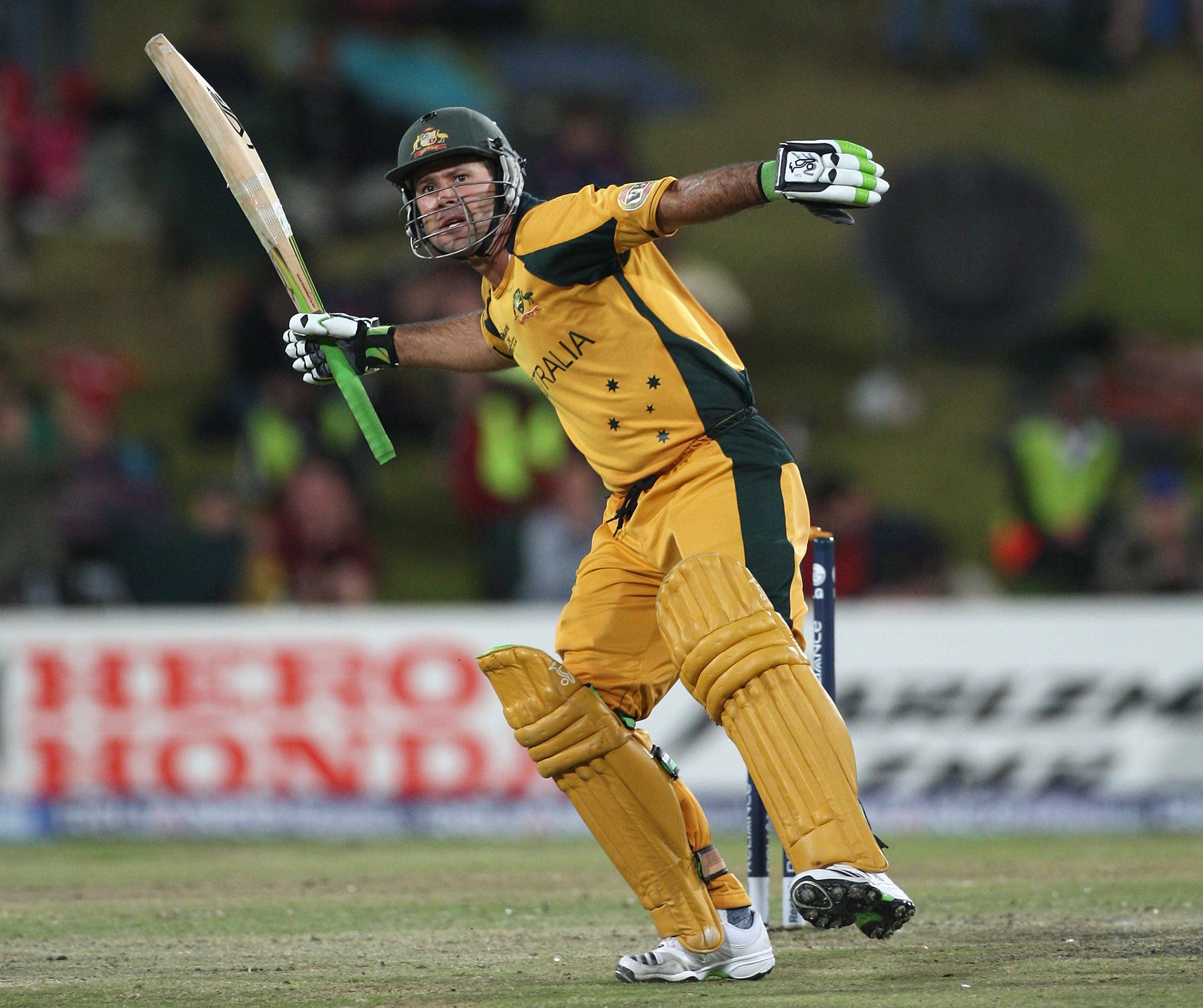 Happy Birthday to Australia\s all-time leading international runs scorer, Ricky Ponting! 

