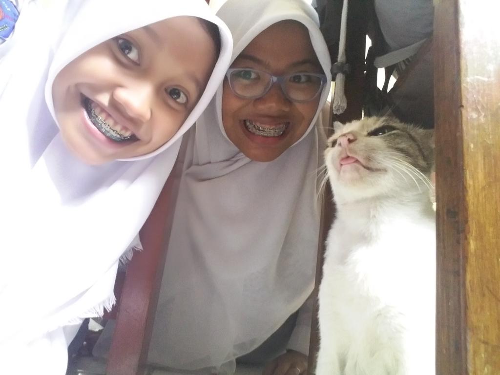 Feby_Ayningtyas's tweet photo. #gooddayrasasmanagapuccino sampai kolongan @GoodDayID https://t.co/ZYu68jAyHD