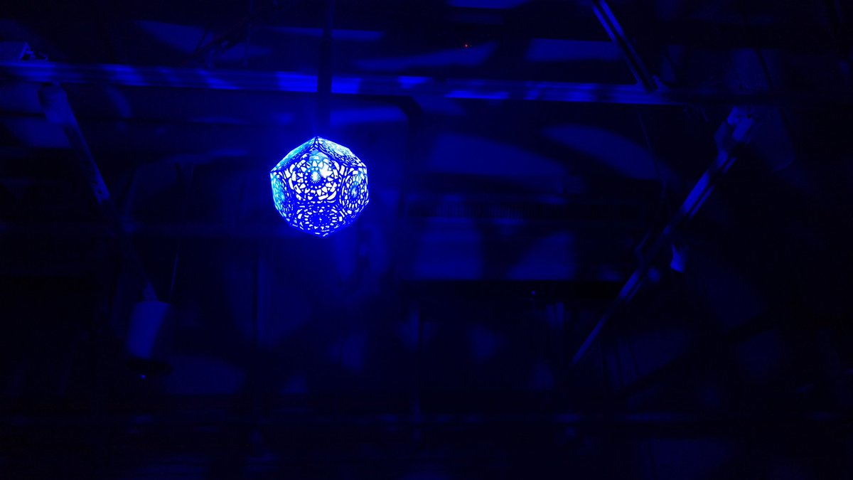 roweypowey's tweet photo. #3dprint and #lighting creates amazing moods to understand #mindfulness #teddylo #sevenkeys #k11 https://t.co/tvWfFkkPeD