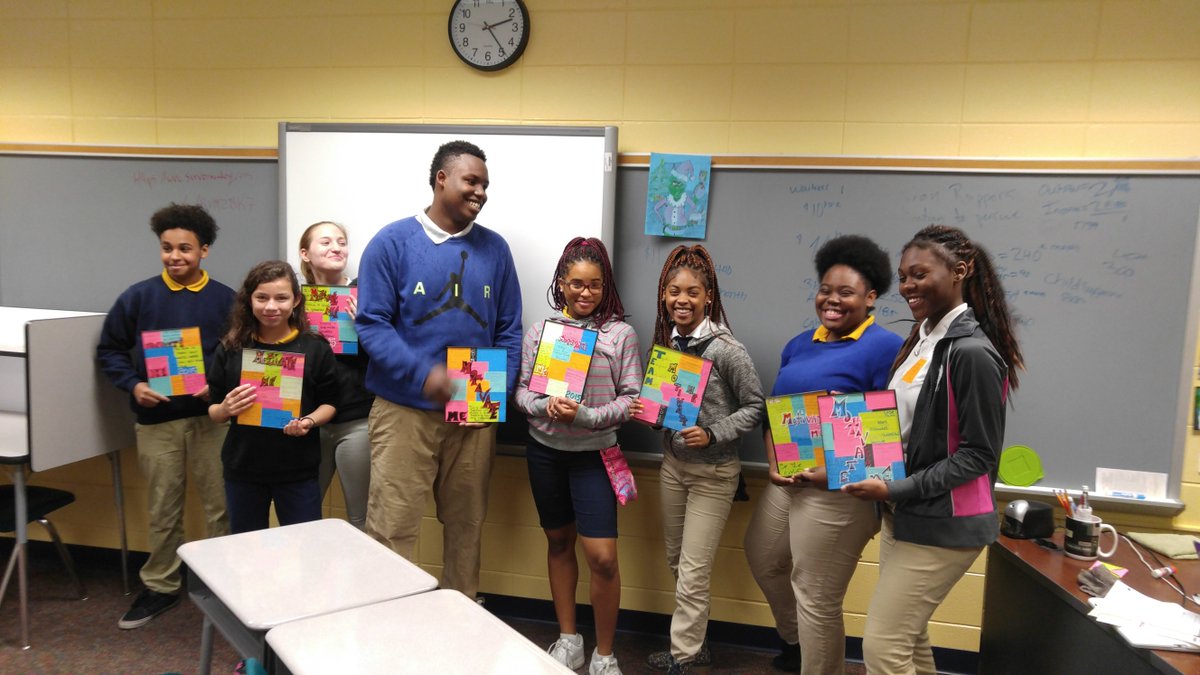 CDanser1's tweet photo. a smile is worth a 1000 words, so this picture is priceless @Horizons_lcss MERRY CHRISTMAS FROM MR. D TO THE CLASS https://t.co/71ZmPC2UfU