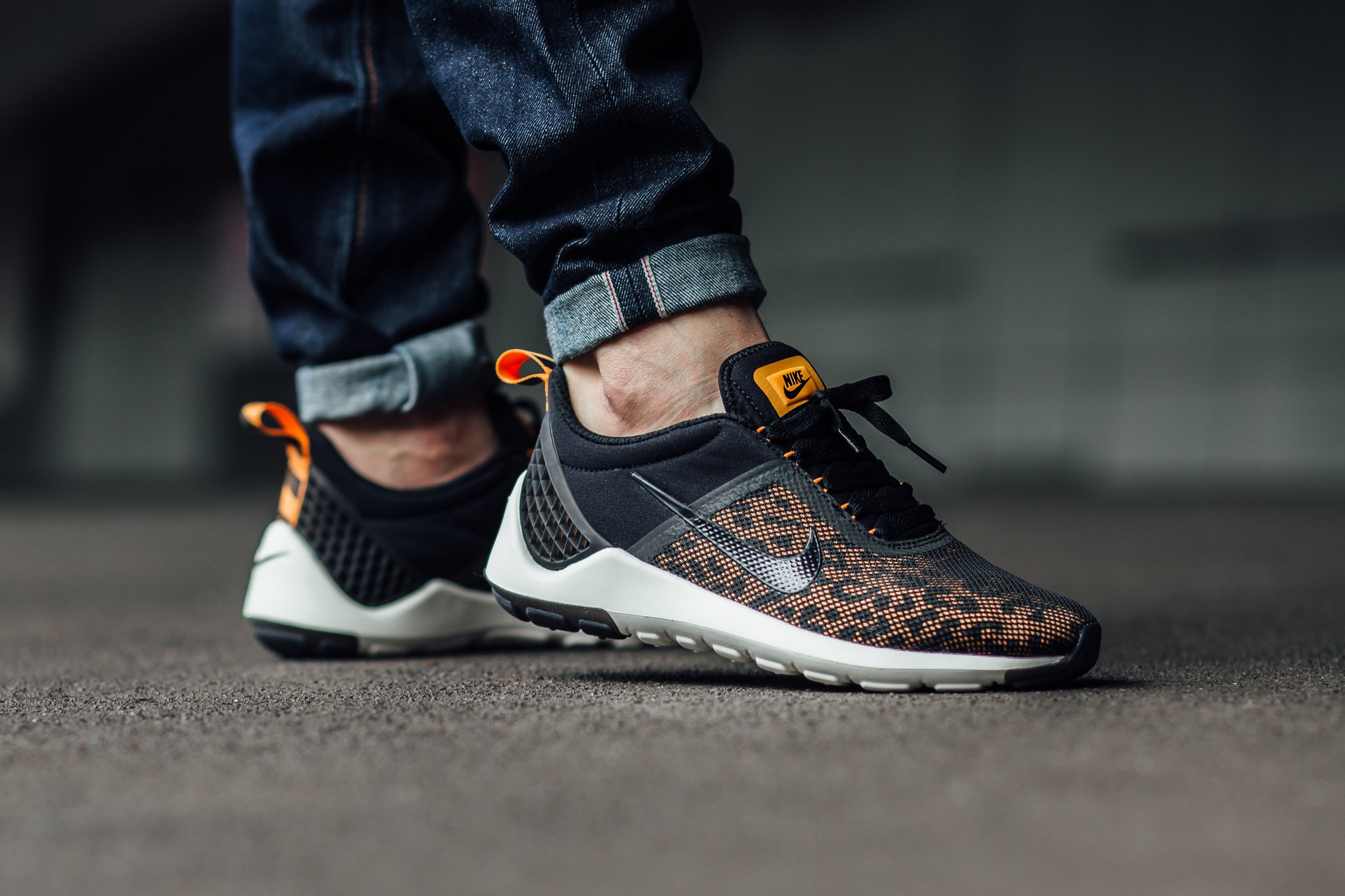 Nike lunarestoa clearance 2 premium