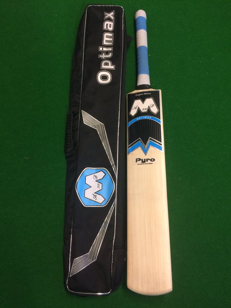 COMPETITION - Win an OPTIMAX PYRO GRADE 1 CRICKET BAT. 

Winner announced Christmas Eve. 

RT &amp; FOLLOW to enter. GO!