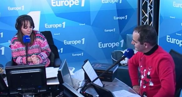 anissa_haddadi's tweet photo. Esprit de Noel avec @FranckFerrand #Europe1 #E1PullDeNoel https://t.co/5APhddeMHP