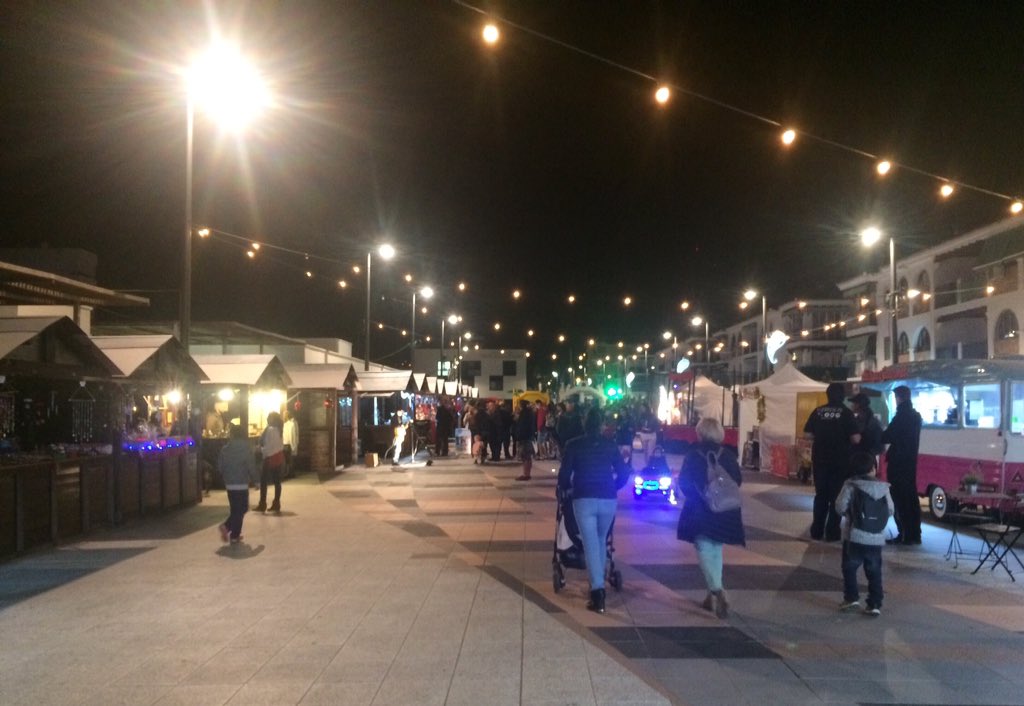¡Todo listo! ¡Os esperamos! #christmasmarket #mercadillonavideño #benalmadena #planesconniños <a href="/BenalmadenaAyto/">Ayuntamiento de Benalmádena</a>