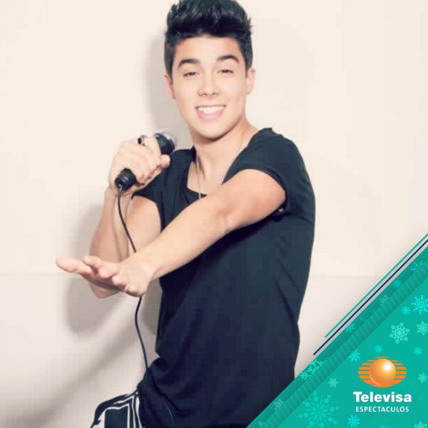 TvsEspectaculos's tweet image. .@mariobautista_ cierra un año lleno de éxitos con broche de oro al presentar su propio perfume.