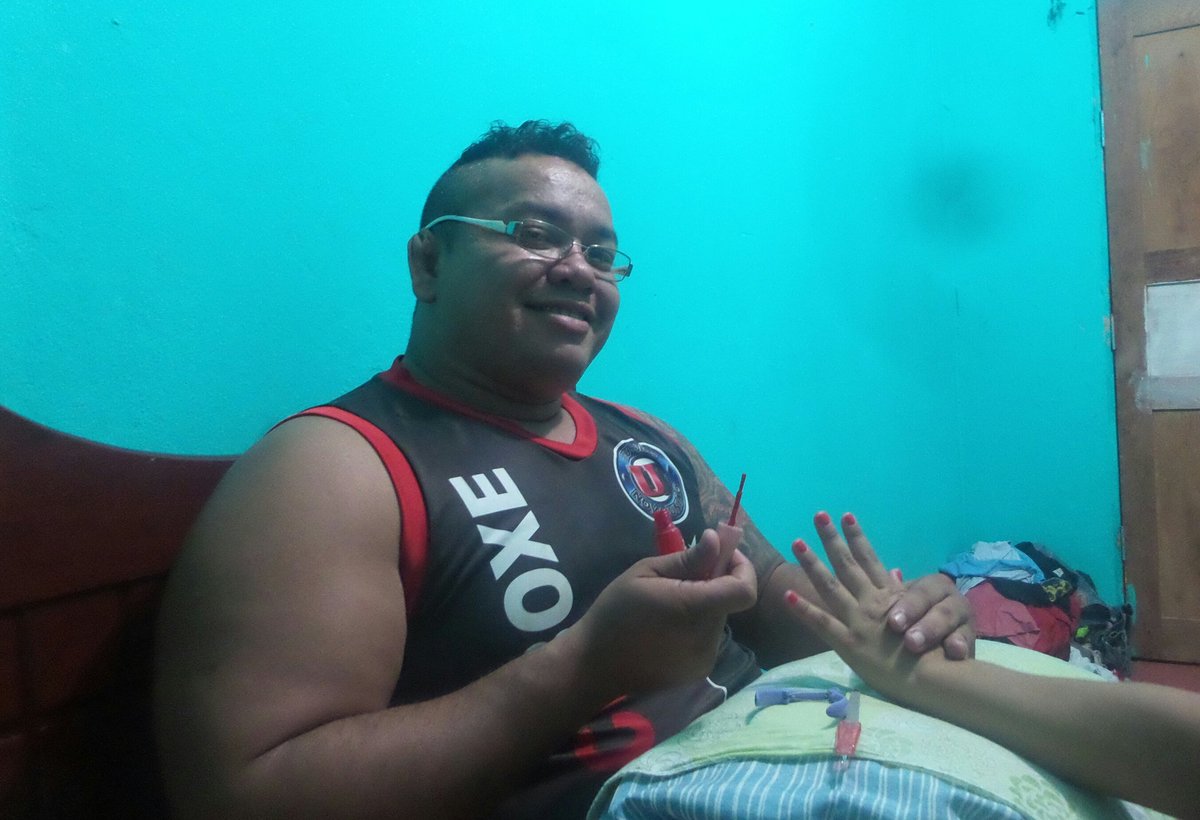 MarceloBrother2's tweet photo. Homem moderno é assim 100%  manutenção de manicure, pedicure Oss. https://t.co/ycR3tpCEK5