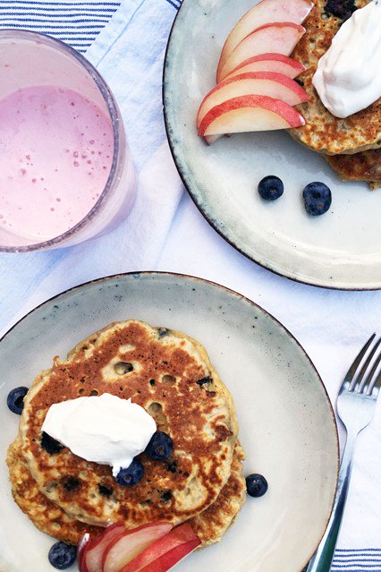BritishVogue's tweet photo. Vogue Recipe of the day: @TheDetoxKitchen’s tasty Blueberry and Cinnamon Pancakes https://t.co/QGWaQdG69w https://t.co/hyxPD7HvU6