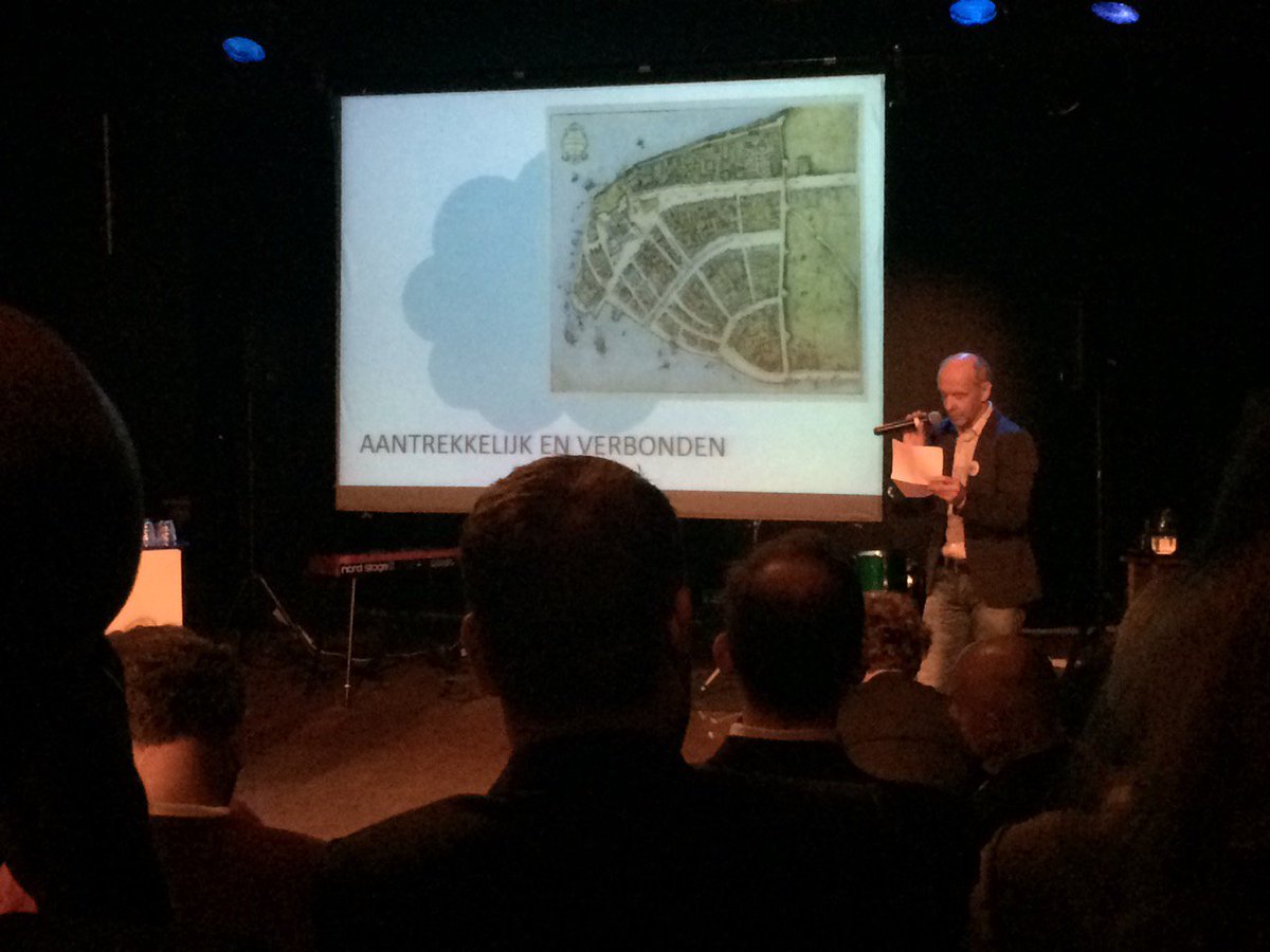 driesgysels's tweet photo. Blij dat k kon bijdragen aan dit verhaal! Met @drifteur en @drk75 https://t.co/17LveWGI4t @meneerdeleeuw #Rotterdam https://t.co/TtfP9v8TTX