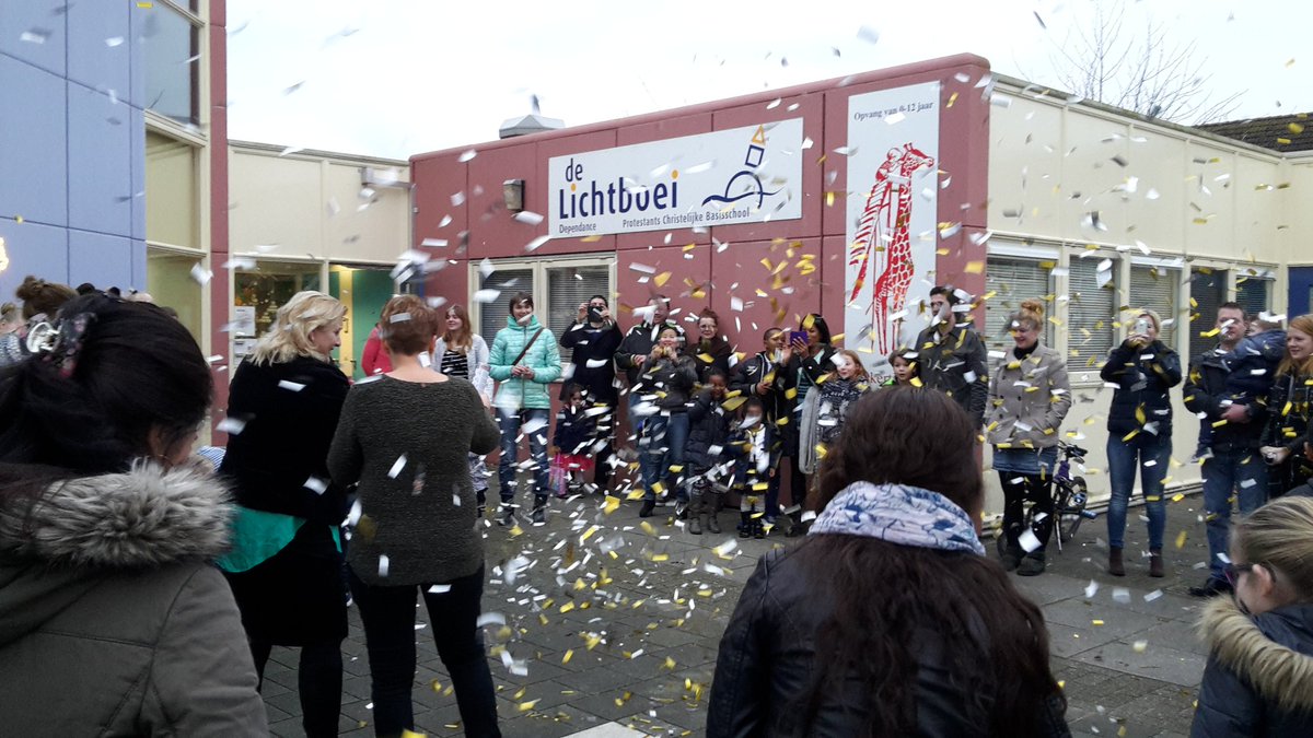 Feestelijke opening van de nieuwe vestiging van Dikkertjedap en de dependance van  <a href="/pcbdelichtboei/">De Lichtboei</a>.