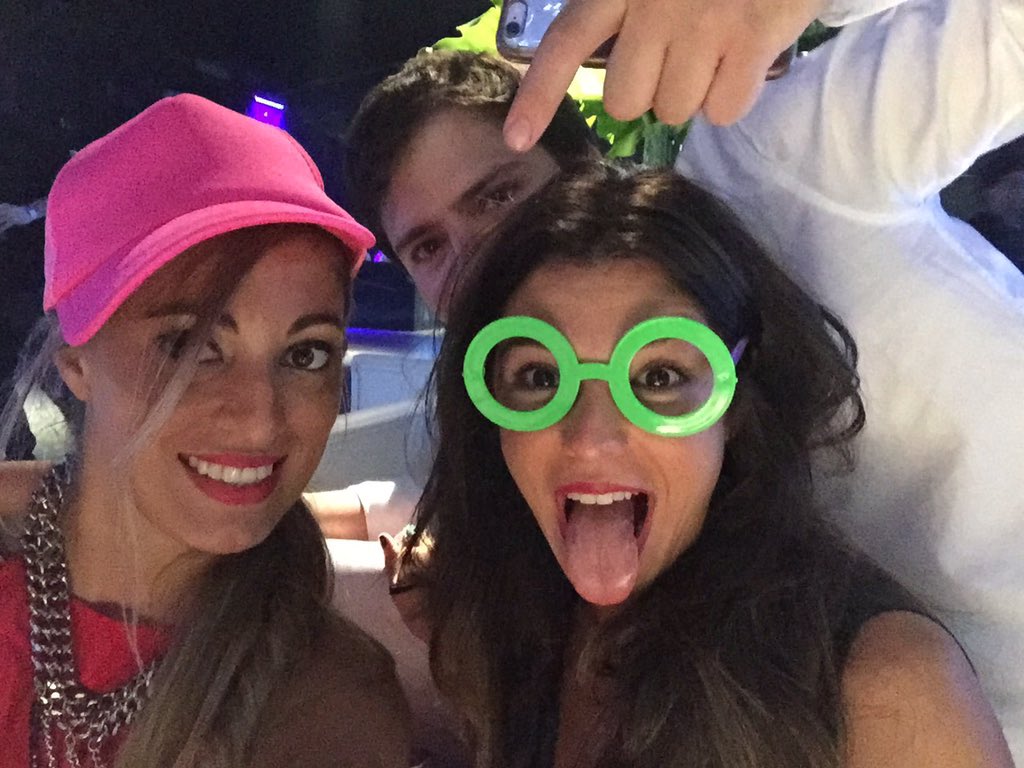 Ya se acabó. Ya es el fin de fiesta.  @pablorabb <a href="/flobarea/">Florencia Barea</a>