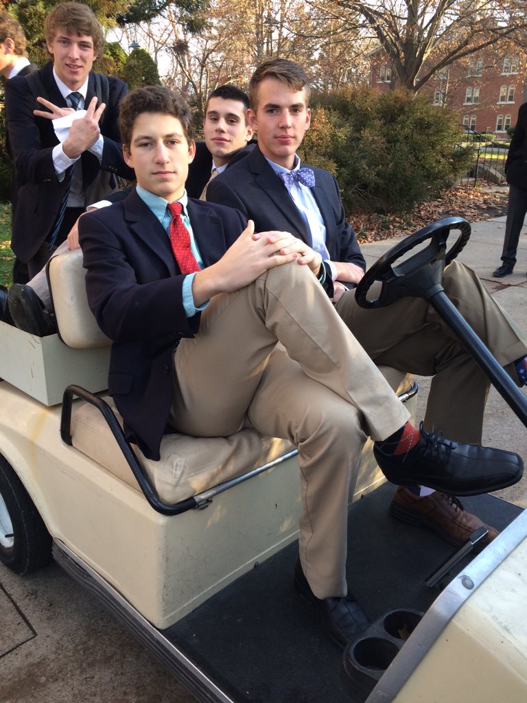 DragonFireNews's tweet image. We&apos;re out here reporting from the FBLA conference at Susquehanna University #learningisgood #gq