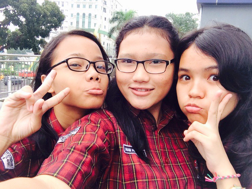MegaNadeac's tweet photo. Asna juga adaa wakss~~
#15des #rapatDPRD https://t.co/9SgVJPwd9G