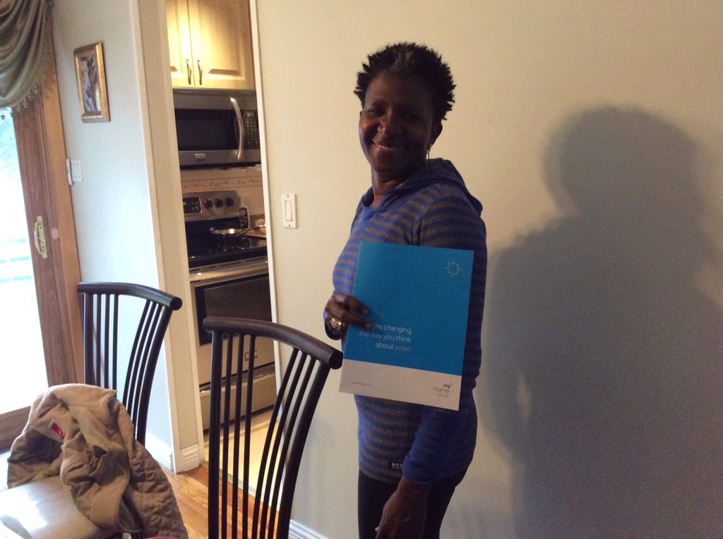 EvanSolarNY's tweet photo. Another Happy Customer! #NrgHomeSolar #NrgHappyFaces https://t.co/r6KFfz85ko