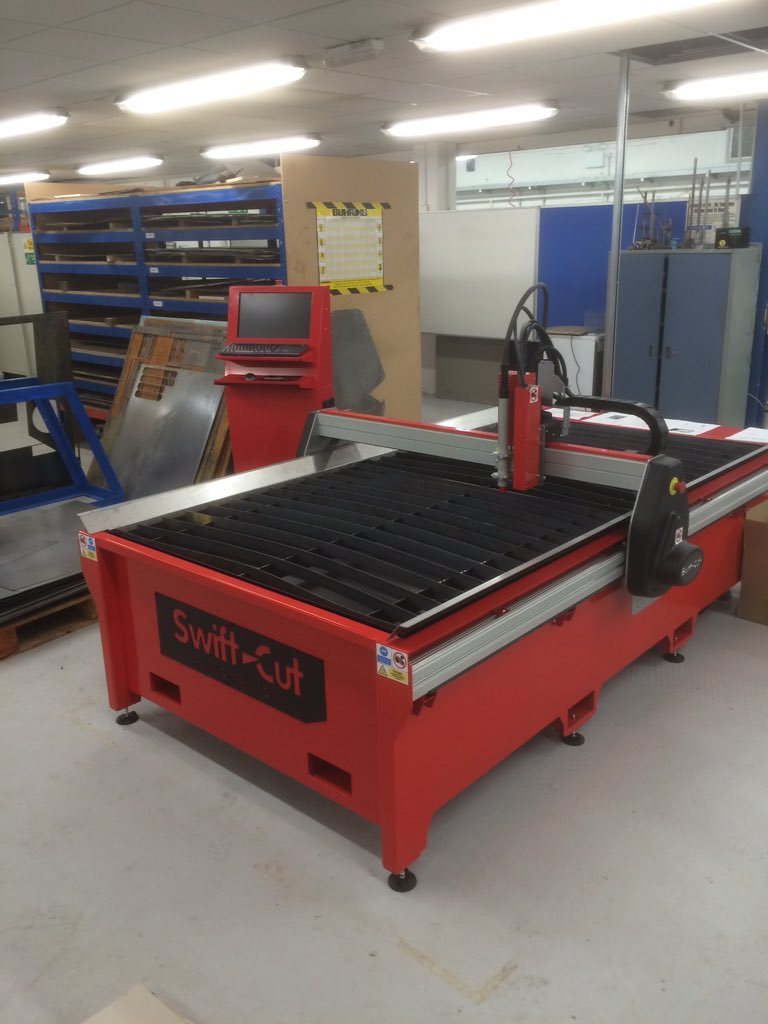 NTUmetal's tweet image. @NTUadbe @kerry_truman @adbe_technical almost there #swiftcut CNC plasma with tandem engraver head bosh!