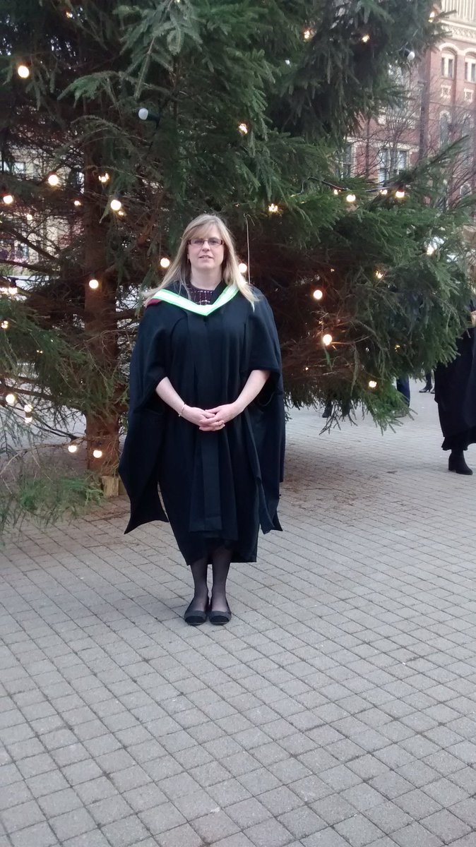 DebraAd45277538's tweet photo. Post graduate certificate in clinical examination
Leeds University #LeedsGrad15 https://t.co/59wfAcrY6H