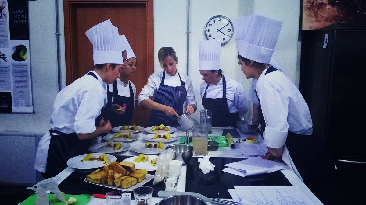 FoodLabTorino tweet picture