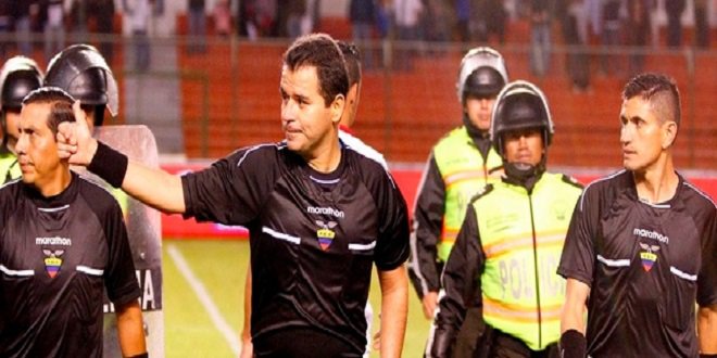 H2vela's tweet photo. [FOTO] OFICIAL: Daniel Salazar dirigirá la GRAN FINAL en Casa Blanca
https://t.co/oMEKSprEuw https://t.co/QRODbwejuK