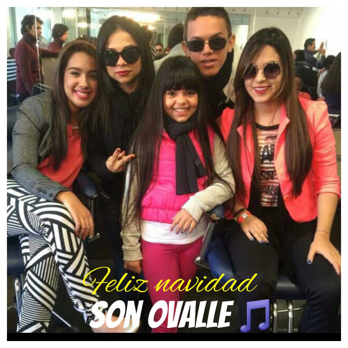 majofans19's tweet photo. Buen día, quienes deseen tener la nueva canción de #SonOvalle #FelizNavidad escribanme al 304-673-7632 https://t.co/DXGLtvEjTl
