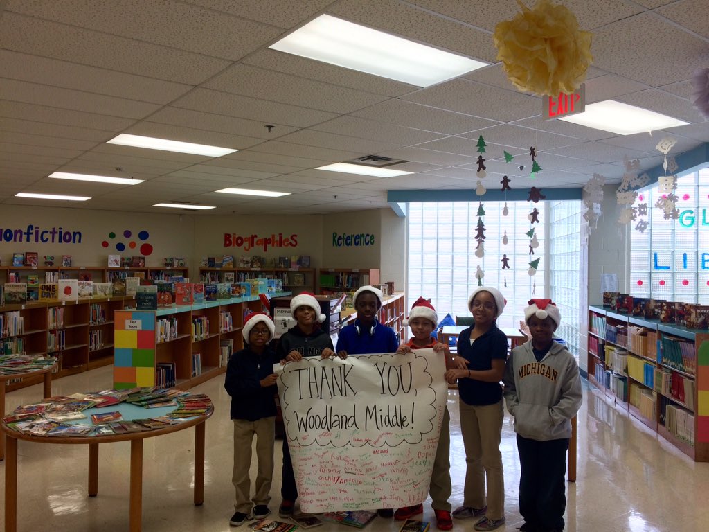 GlennEOSLibrary's tweet image. Thank you, @wcsWMS, for your generous donation of books to the students of @GlennEOS! Each student got 2 free books!