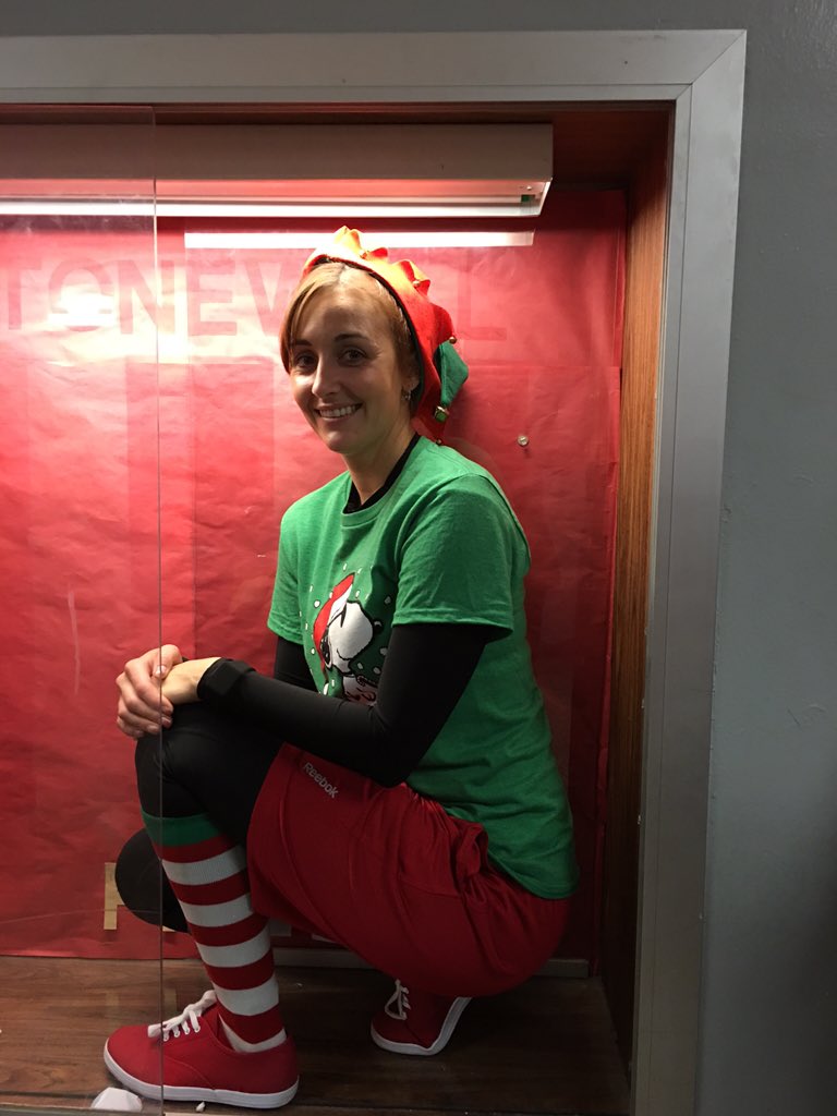 binki_21's tweet photo. I found the elf.....#ilovesjms https://t.co/8SOoBbSaqh