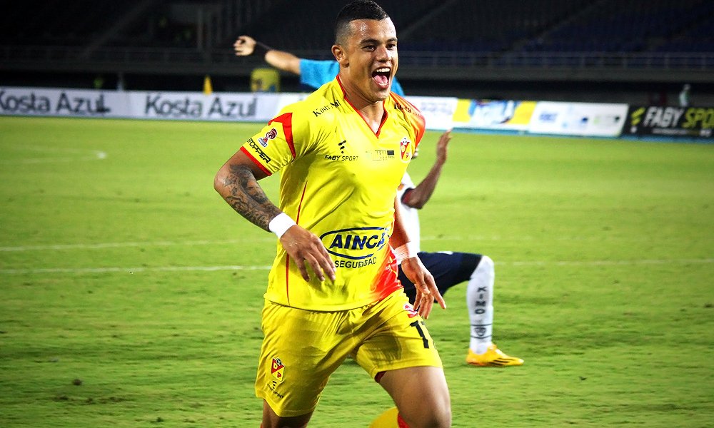 DIM_Oficial's tweet photo. El goleador Leonardo Castro es el nuevo refuerzo del #Poderoso: https://t.co/kikxyyWA1K https://t.co/IZwkivyURt