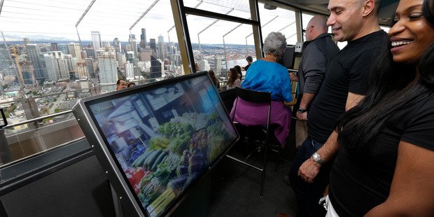 ExplorAVR's tweet image. Virtual reality new way to travel j.mp/1Oca4eZ