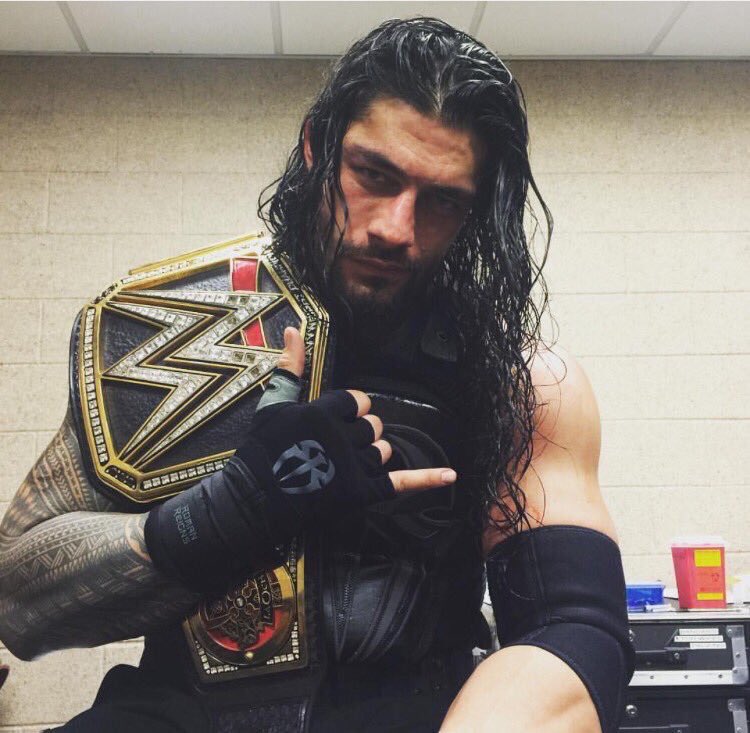 inzi_rko's tweet photo. @WWERomanReigns - @WWE World Heavy-Weight Champion !! Believe that People Coz Roman Empire Now .#CompleteTurnAround https://t.co/QJogB9uk7v