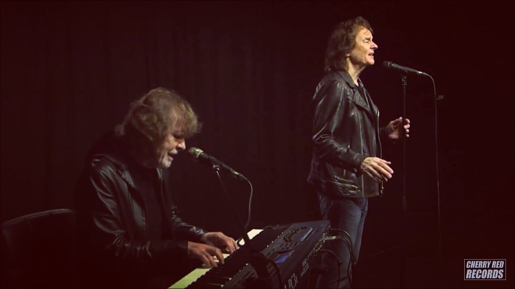 TheZombiesMusic's tweet photo. Have you see out stripped back version of #ChasingThePast recorded @youtubespacelon ?? https://t.co/B0bUsxJT1H https://t.co/c8GqU3HeCk