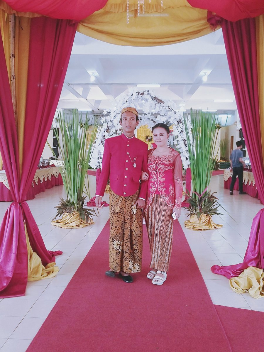 Anandaermptr's tweet image. Happy wedding kaka iparrr😘😚😍 w/@Mhmdnailalhd💏💑