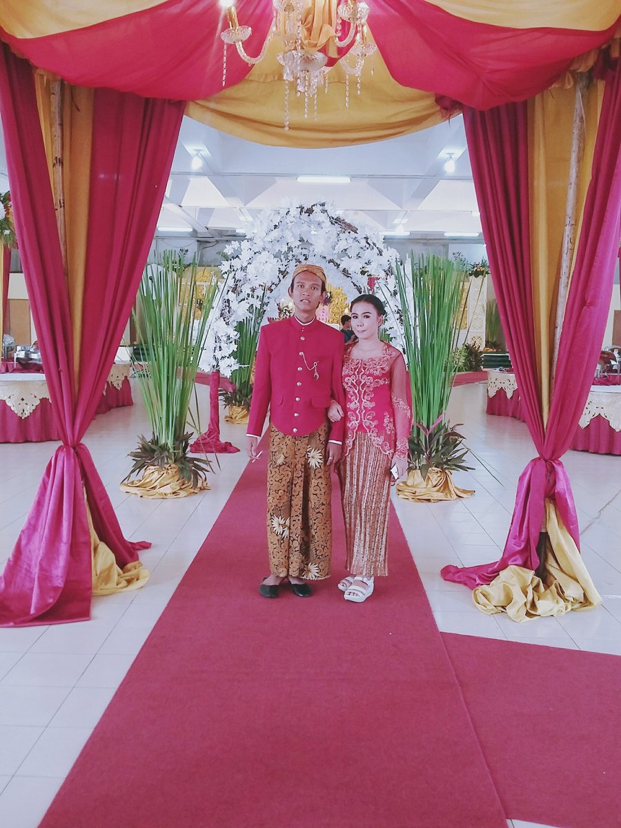 Anandaermptr's tweet image. Happy wedding kaka iparrr😘😚😍 w/@Mhmdnailalhd💏💑