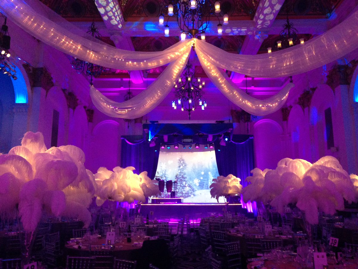 BlueHutPro's tweet photo. Happy Friday! Ho ho hoo...@BlueHutPro team has been busy setting up #Christmas parties
#eventprofs #FunFriday https://t.co/9jjoYtzNo9