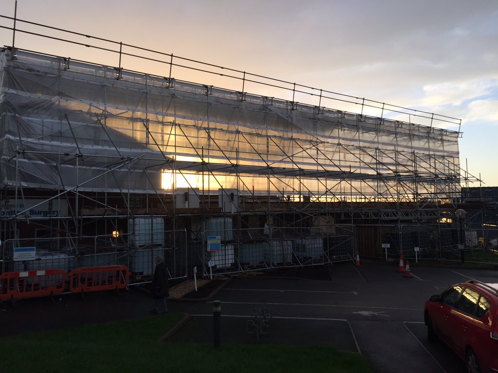 LedgerScaffold's tweet photo. Honiton temp roof https://t.co/cRbNB6lOlt