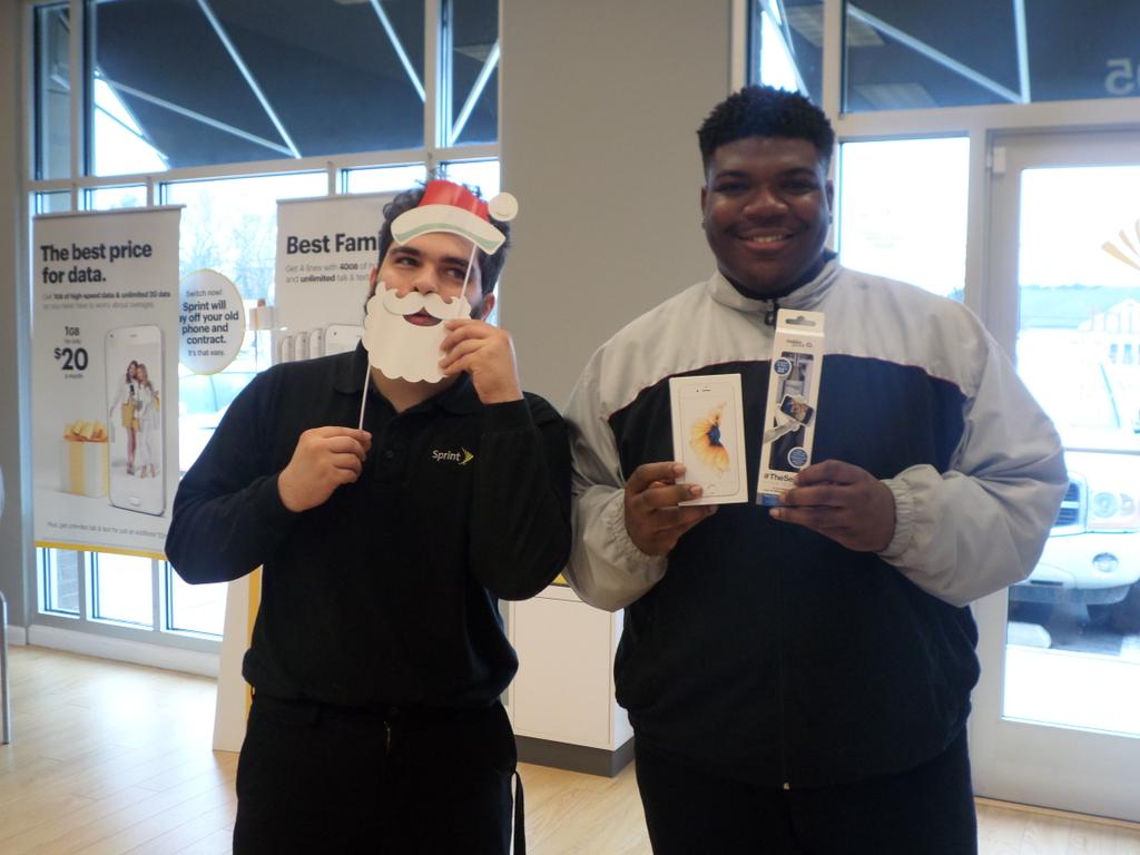adcomm_suffolk's tweet photo. Santa Claus is already in town! He's watching to see who is going to be nice & take advantage of our deals! #nevip https://t.co/JtpADNudzA