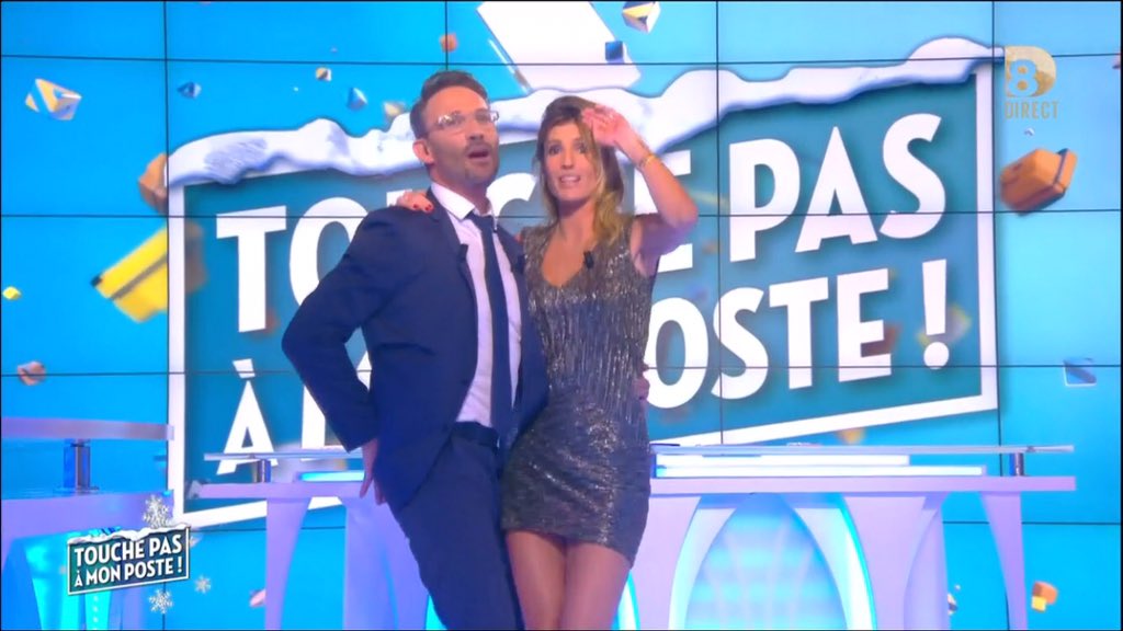 TBT9_W9's tweet photo. Petites danses avec @caroithurbide et @IsaMoriniBosc pour @courbet_julien ! #TPMP💃🏻 https://t.co/vESsuZnGWu