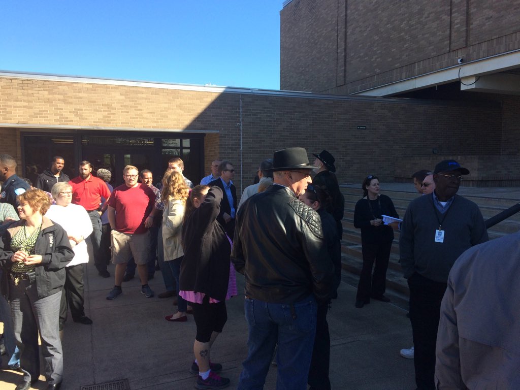 SaraiKFDM's tweet photo. @kfdmnews dozens listen to BPD officers who want bible study during lunch hour https://t.co/UjOpFEhUo8