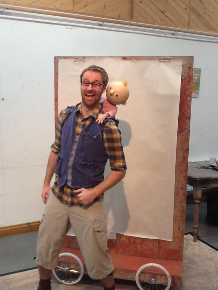 flyinapie's tweet photo. I've been directing Sally Cookson's #GoingonaBearHunt this last two weeks. Dang this show is in good shape!!! https://t.co/xQjnWZW6pN