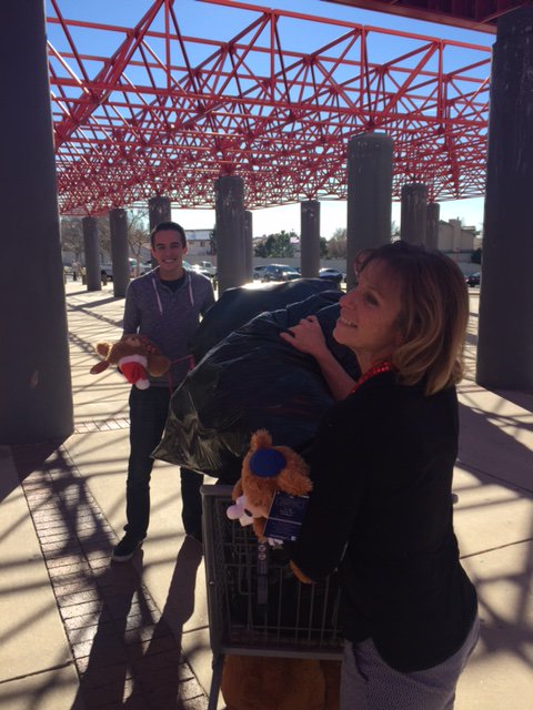 debra_chandler's tweet photo. 550 teddy bears on their way to deserving children! Go Bears!  @PrincipalLCHS @LaCuevaNHS @lacuevasenate https://t.co/S9zcbyWGUe
