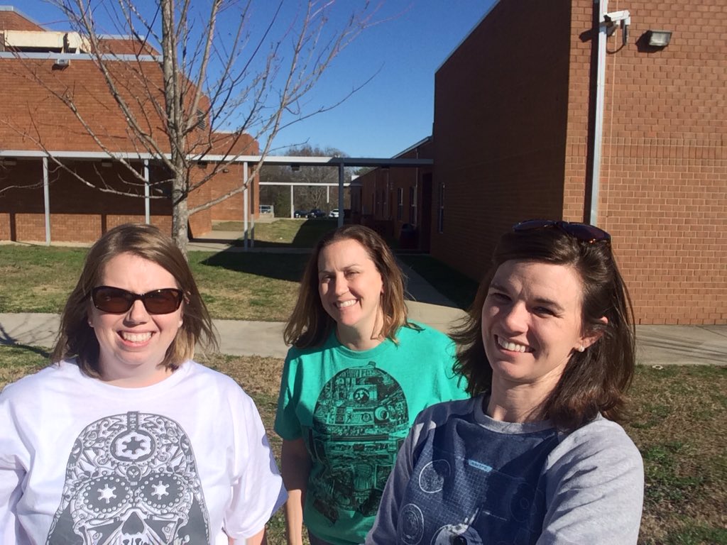 PreisigJessica's tweet image. Will we make it to all of the schools? #techthehalls #a1digitalinnovation #3left