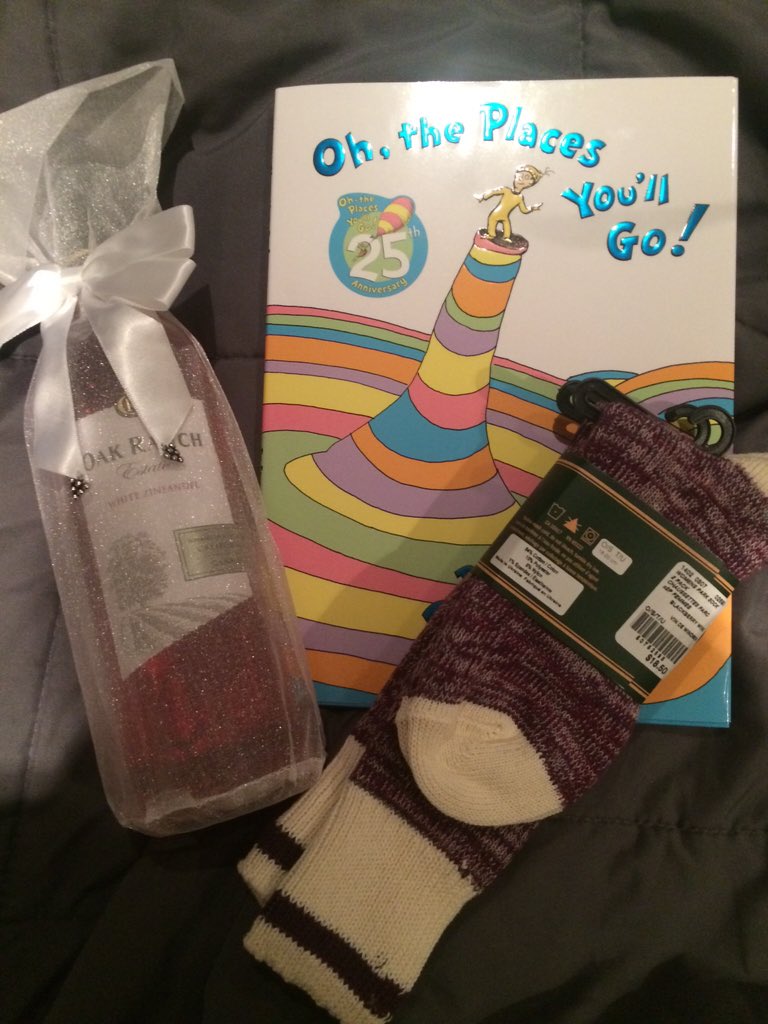 shaymisuraca's tweet photo. Having my last day at placement today was the hardest thing ever, going to miss it💜 #igotspoiled https://t.co/0uCnU3KfYn