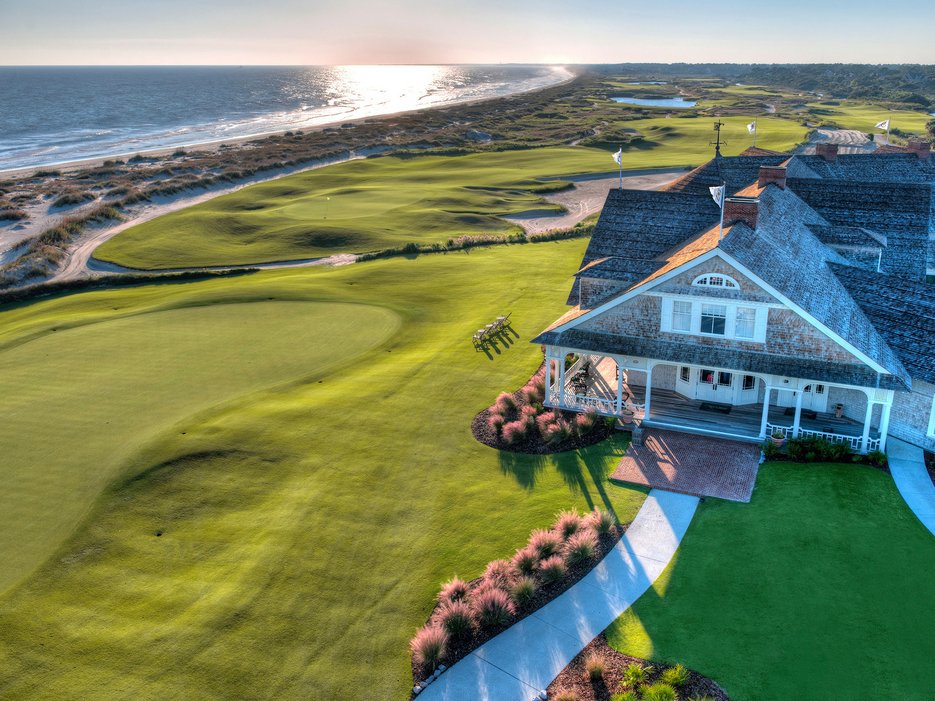 AlertTrade's tweet photo. The 20 best U.S. islands for family vacations #RCA2015 https://t.co/WlQJ5MLqsY https://t.co/bOWqWh3bPt https://t.co/YKIghdQStU