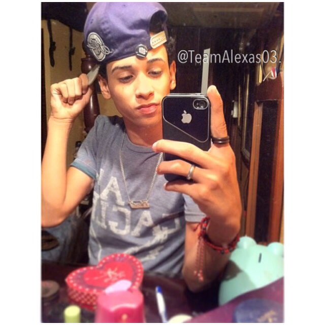 TeamAlexas03's tweet photo. 22/33 #EspecialDeTBTDeAlexander @AlexanderROdqz Hay Dios mío.😳😍🔥 -AbigailS.L🔐 https://t.co/SWvh4IhRoX