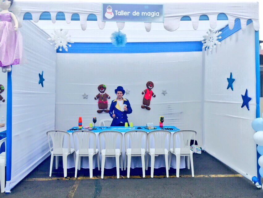 magicogato's tweet photo. Comenzamos el taller de magia para el evento Navideño #Petroperu #MagicoGato #Magia #Niños #shows https://t.co/E9UrzoDFpr
