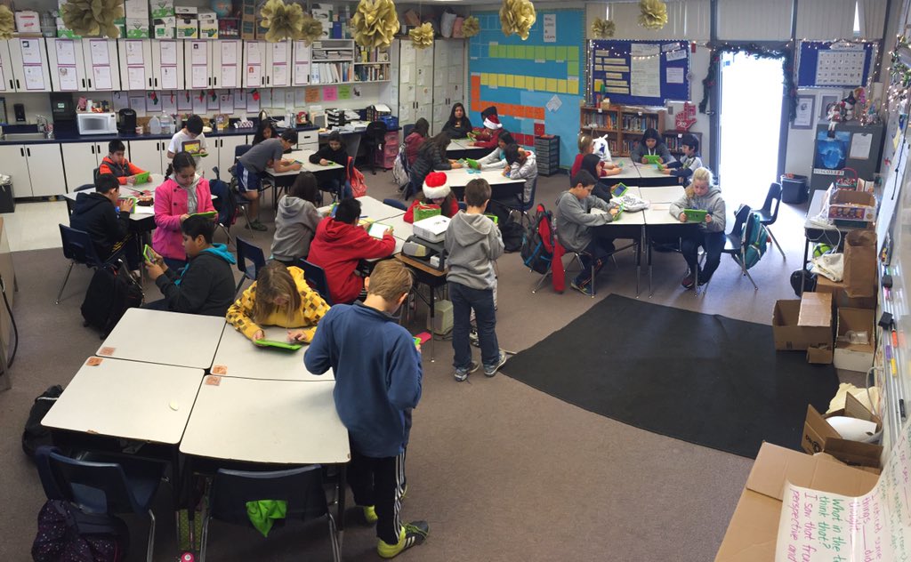 RebKim19's tweet image. Class voted for @PlayTheFoos instead of a movie for their holiday party! #coding #addictedtocoding @codesparkceo