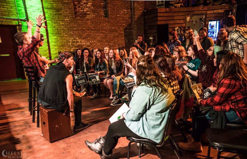 4DOORTHEATRE's tweet photo. You guys are amazing, did you know that? VIP acoustic show in CHI last weekend. RT If you got VIP on the #TYNOTour! https://t.co/4G40NooyFR